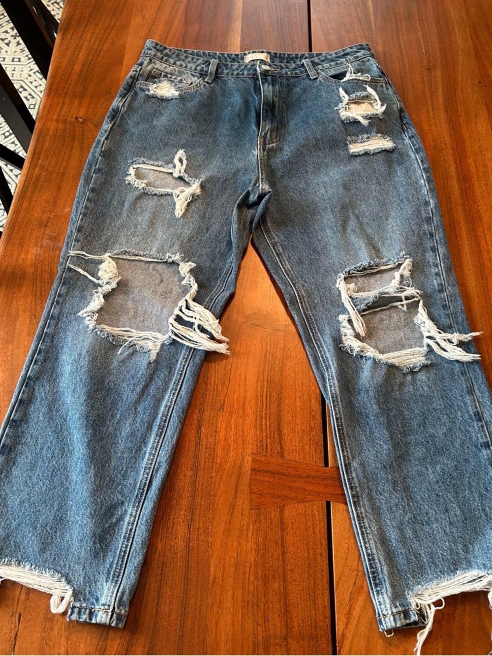 Altar'd State Distressed Blue Cropped Jeans size 31